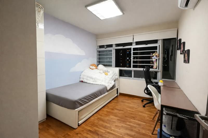 273B Compassvale Link, 273B Compassvale Link, 3 Bedrooms, 969 sqft, HDB Flat For Sale, by Eunice Lam, 500102592 - Bedroom - PropertyGuru.com.sg