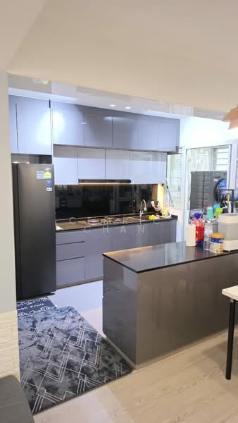 325A Sumang Walk, 325A Sumang Walk, 3 Bedrooms, 1,033 sqft, HDB Flat For Sale, by Cedric Chan, 500102599 - Kitchen - PropertyGuru.com.sg