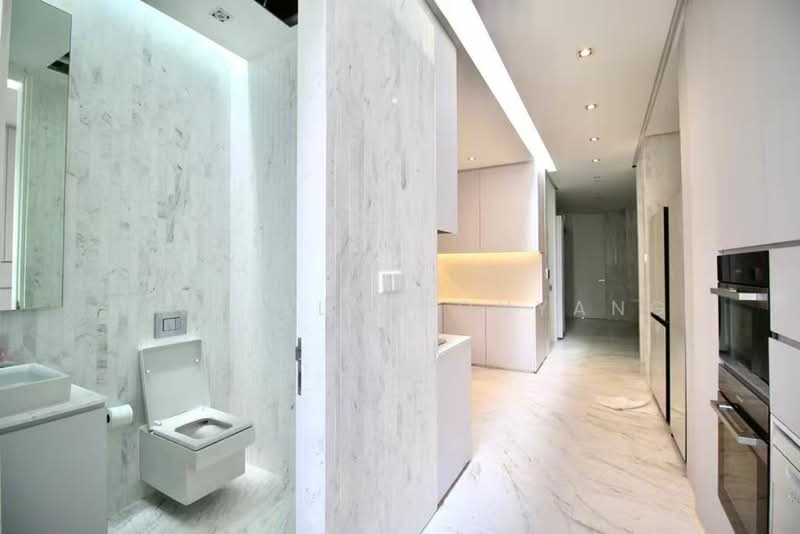 Upper Bukit Timah (Prime Area) Freehold + Rebuilt+Shop below + Residence above, , 5 Bedrooms, 2,000 sqft, Terraced House For Sale, by Elva Elva Ouyang, 500102602 - Bathroom - PropertyGuru.com.sg