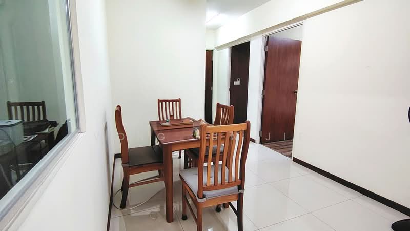 513D Yishun Street 51, 513D Yishun Street 51, 3 Bedrooms, 1,216 sqft, HDB Flat For Sale, by Wong Jun Jie, 500102606 - Dining Room - PropertyGuru.com.sg