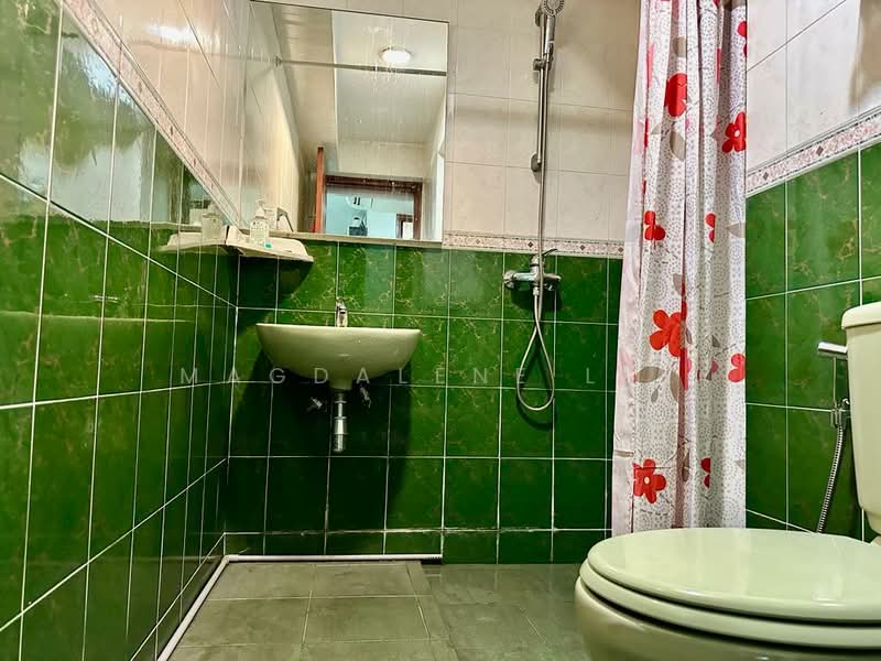 Melville Park, 12 Simei Street 1, 2 Bedrooms, 1,001 sqft, Condominium For Rent, by Magdalene Lek, 500102608 - Bathroom - PropertyGuru.com.sg