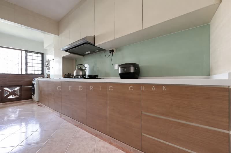289E Bukit Batok Street 25, 289E Bukit Batok Street 25, 3 Bedrooms, 1,087 sqft, HDB Flat For Sale, by Cedric Chan, 500102616 - Kitchen - PropertyGuru.com.sg