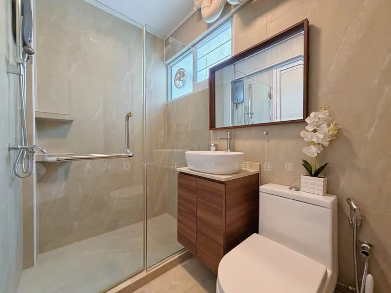 50 Hoy Fatt Road, 50 Hoy Fatt Road, 3 Bedrooms, 1,313 sqft, HDB Flat For Sale, by Andy Lim 林佳俊, 500102619 - Bathroom - PropertyGuru.com.sg