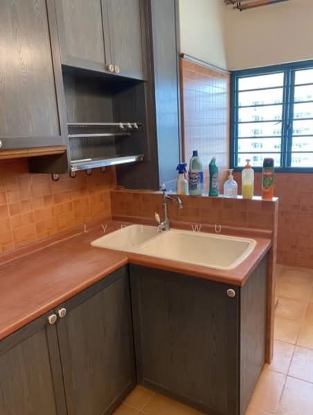 205 Tampines Street 21, 205 Tampines Street 21, 3 Bedrooms, 1,432 sqft, HDB Flat For Rent, by Lydia Wu, 500102628 - Kitchen - PropertyGuru.com.sg