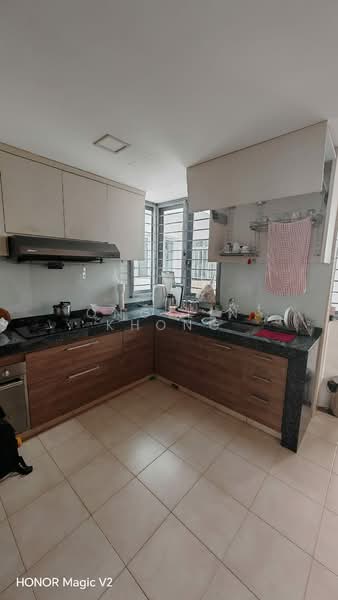 The Madeira, 50 Bukit Batok Street 31, 4 Bedrooms, 2,928 sqft, Condominium For Sale, by Ong Lin Khong, 500102630 - Kitchen - PropertyGuru.com.sg