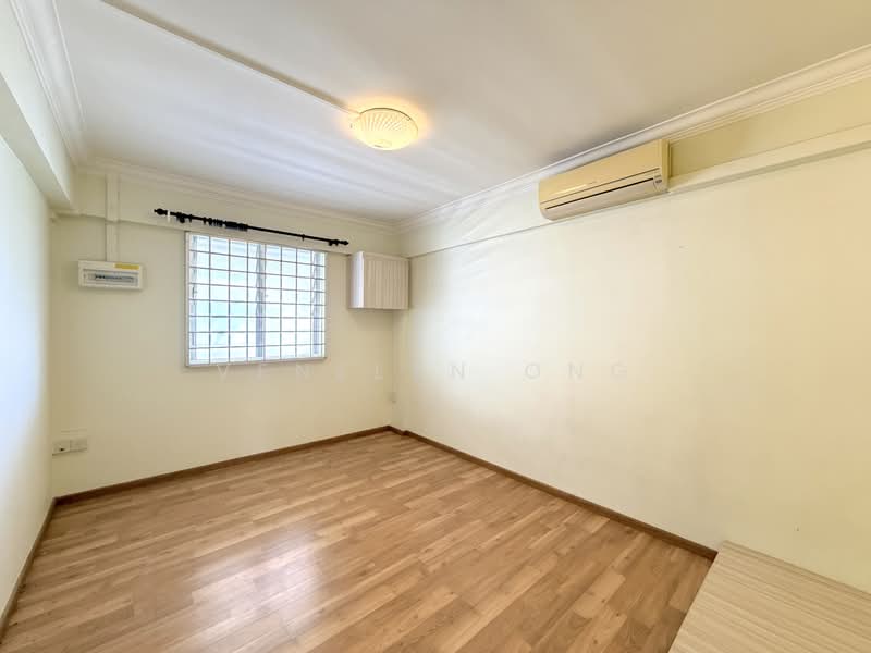 703 Hougang Avenue 2, 703 Hougang Avenue 2, 2 Bedrooms, 721 sqft, HDB Flat For Sale, by Venelyn Ong, 500102636 - Interior - PropertyGuru.com.sg