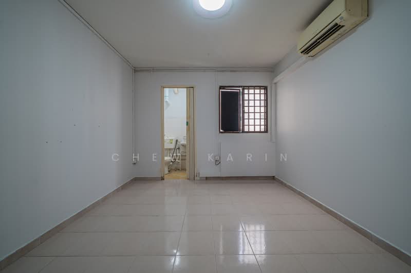 307 Bukit Batok Street 31, 307 Bukit Batok Street 31, 3 Bedrooms, 1,001 sqft, HDB Flat For Sale, by Chew Karin, 500102640 - Master Bedroom - PropertyGuru.com.sg