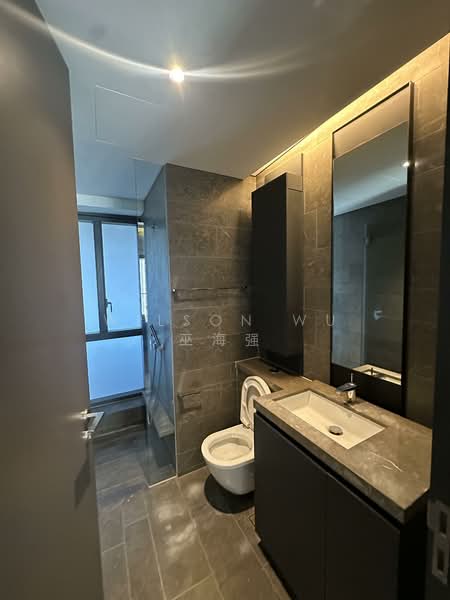 Skysuites @ Anson, 8 Enggor Street, 2 Bedrooms, 699 sqft, Condominium For Sale, by Wilson Wu 巫海强, 500102641 - Bathroom - PropertyGuru.com.sg