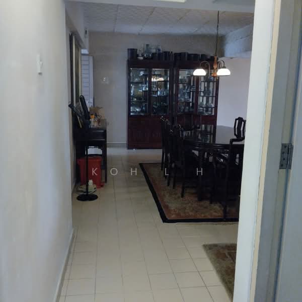 Ivory Heights, 122 Jurong East Street 13, 3 Bedrooms, 1,688 sqft, Condominium For Sale, by Koh L H, 500102643 - Dining Room - PropertyGuru.com.sg