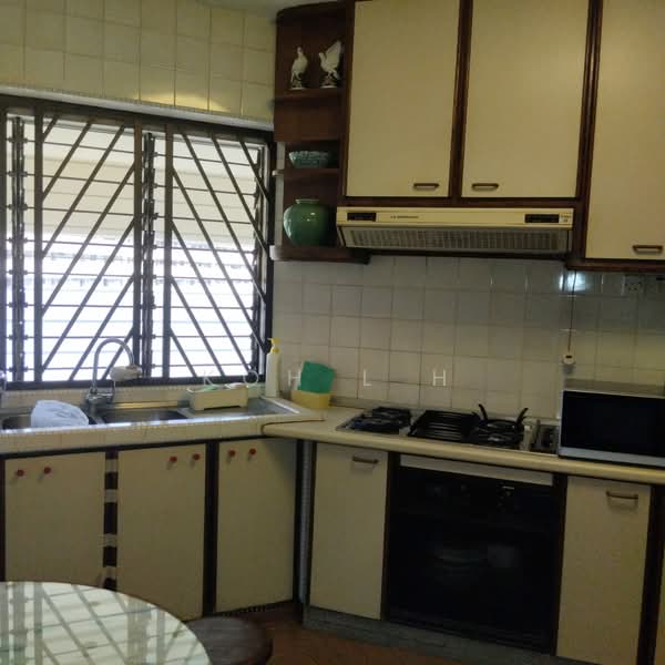 Ivory Heights, 122 Jurong East Street 13, 3 Bedrooms, 1,688 sqft, Condominium For Sale, by Koh L H, 500102643 - Kitchen - PropertyGuru.com.sg