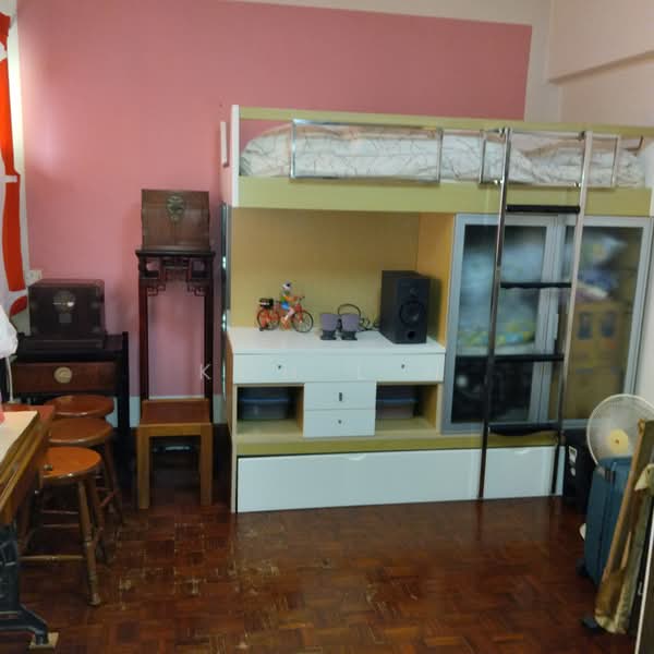 Ivory Heights, 122 Jurong East Street 13, 3 Bedrooms, 1,688 sqft, Condominium For Sale, by Koh L H, 500102643 - First common bedroom - PropertyGuru.com.sg