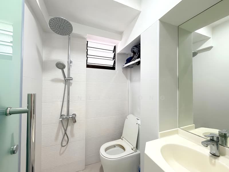 117 Ang Mo Kio Avenue 4, 117 Ang Mo Kio Avenue 4, 2 Bedrooms, 797 sqft, HDB Flat For Sale, by Venelyn Ong, 500102649 - Common Bathroom - PropertyGuru.com.sg
