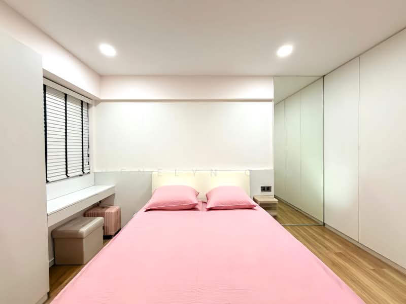 117 Ang Mo Kio Avenue 4, 117 Ang Mo Kio Avenue 4, 2 Bedrooms, 797 sqft, HDB Flat For Sale, by Venelyn Ong, 500102649 - Master Bedroom - PropertyGuru.com.sg