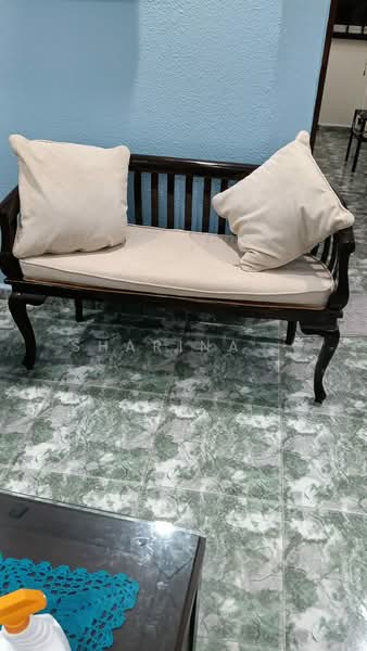 386 Yishun Ring Road, 386 Yishun Ring Road, Room Rental, 150 sqft, HDB Flat For Rent, by SHARINA ., 500102656 - Living Room - PropertyGuru.com.sg