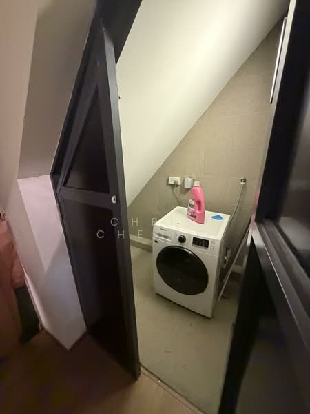 Opposite United Square, Thomson Road, Room Rental, 200 sqft, Corner Terrace For Rent, by Chris Cheong, 500102658 - Interior - PropertyGuru.com.sg