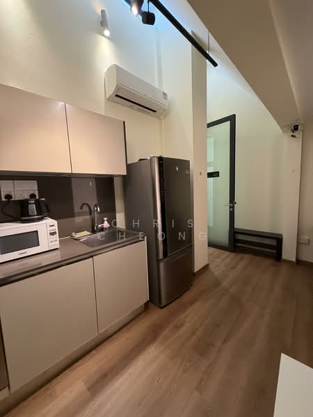 Opposite United Square, Thomson Road, Room Rental, 200 sqft, Corner Terrace For Rent, by Chris Cheong, 500102658 - Kitchen - PropertyGuru.com.sg