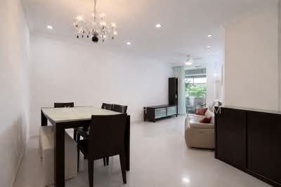 For Rent - Villa De West