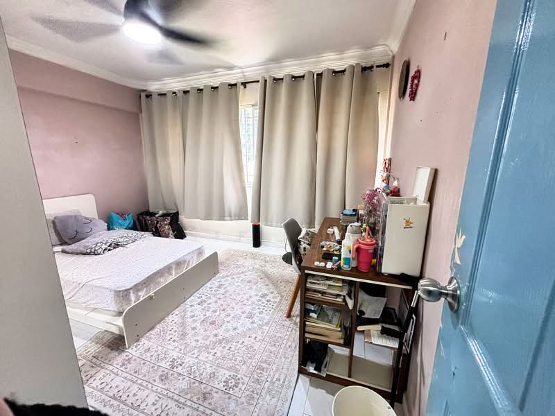 208 Choa Chu Kang Central, 208 Choa Chu Kang Central, 4 Bedrooms, 1,603 sqft, HDB Flat For Sale, by Akiff Irwan, 500102662 - Bedroom - PropertyGuru.com.sg