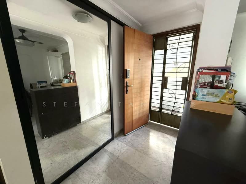 535 Bukit Batok Street 52, 535 Bukit Batok Street 52, 3 Bedrooms, 1,572 sqft, HDB Flat For Sale, by Stefan Tan 陳俊豪, 500102663 - Entrance - PropertyGuru.com.sg