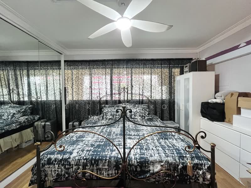 169 Bishan Street 13, 169 Bishan Street 13, 4 Bedrooms, 1,636 sqft, HDB Flat For Sale, by Patricia Kong, 500102690 - Master Bedroom - PropertyGuru.com.sg