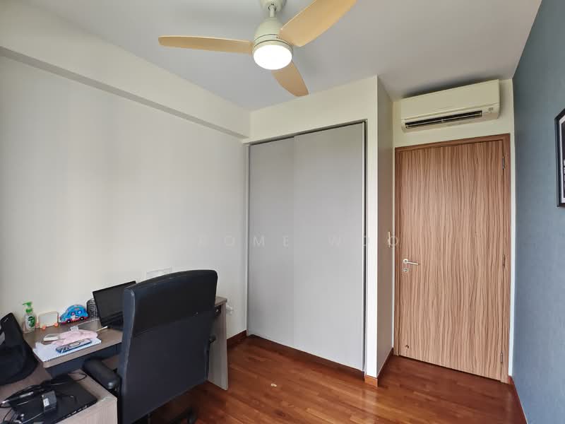 FLO Residence, Punggol Field Walk, 3 Bedrooms, 1,012 sqft, Condominium For Rent, by Jerome Woo, 500102692 - Bedroom  - PropertyGuru.com.sg