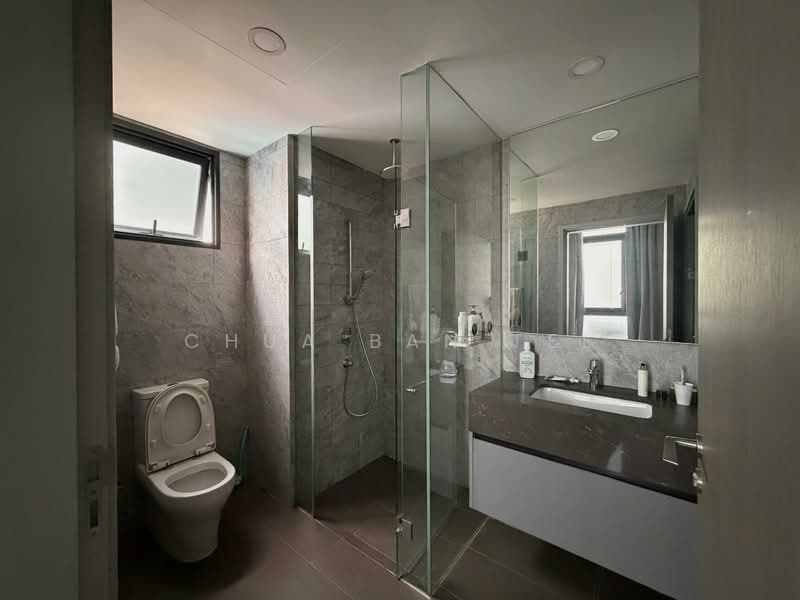 Sixteen35 Residences, 16 Lorong 35 Geylang, 2 Bedrooms, 538 sqft, Condominium For Sale, by Chua Ban Tee, 500102694 - Bathroom - PropertyGuru.com.sg