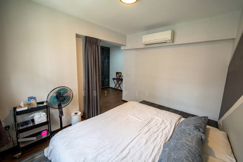 443A Bukit Batok West Avenue 8, 443A Bukit Batok West Avenue 8, 3 Bedrooms, 1,205 sqft, HDB Flat For Sale, by KENNETH CHUA, 500102719 - Bedroom - PropertyGuru.com.sg