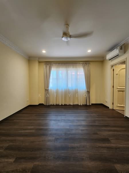 Frankel Estate, Siglap View, 6 Bedrooms, 5,300 sqft, Semi-Detached House For Rent, by Kat Yeo, 500102722 - Living Room - PropertyGuru.com.sg