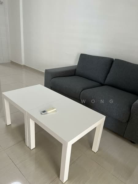 513 Ang Mo Kio Avenue 8, 513 Ang Mo Kio Avenue 8, 2 Bedrooms, 721 sqft, HDB Flat For Rent, by Sharon Wong, 500102723 - Living Room - PropertyGuru.com.sg