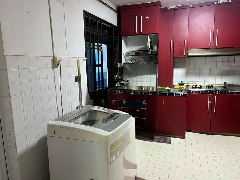 604 Yishun Street 61, 604 Yishun Street 61, 2 Bedrooms, 688 sqft, HDB Flat For Sale, by Nasser A L, 500102735 - Kitchen - PropertyGuru.com.sg