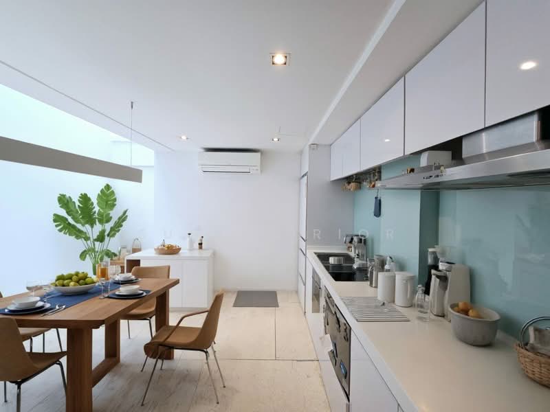 Curly Wurly at Joo Chiat, Nearby Joo Chiat Place, Everitt Road, 2 Bedrooms, 2,290 sqft, Conservation House For Rent, by Susan Prior, 500102746 - PropertyGuru.com.sg