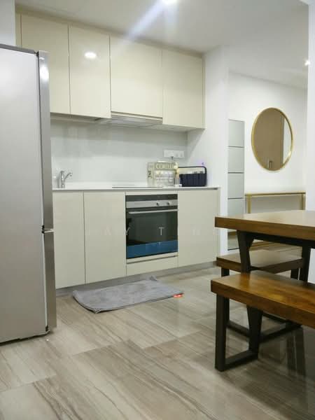 Lakeville, 1 Jurong Lake Link, 2 Bedrooms, 732 sqft, Condominium For Sale, by Jay Ting, 500102747 - Kitchen - PropertyGuru.com.sg