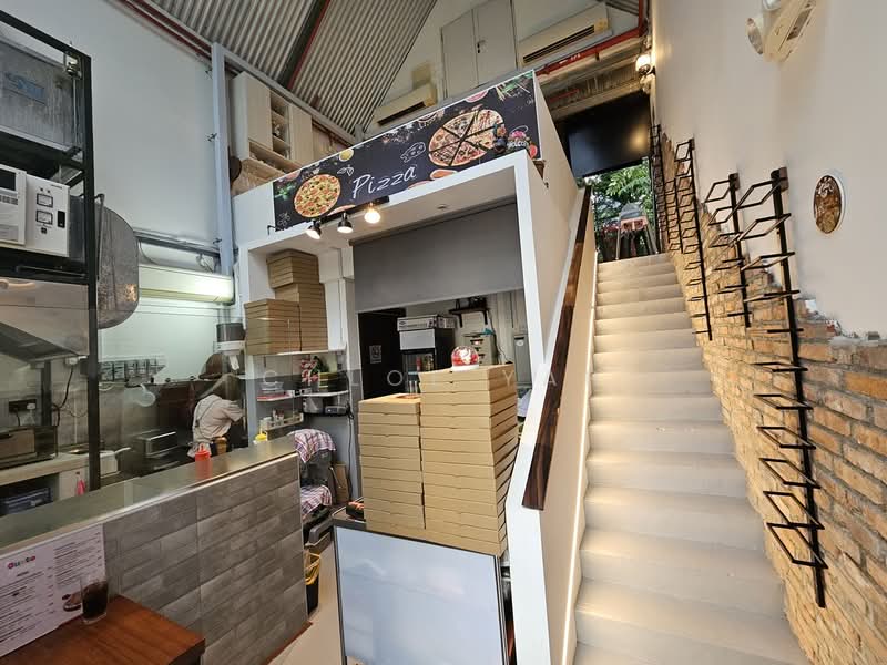 Sims Urban Oasis, 14 Sims Drive, 603 sqft, Food & Beverage For Sale, by Chloe Yap, 500102775 - Kitchen - CommercialGuru.com.sg