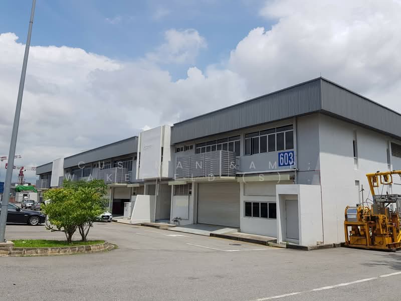 25 Loyang Crescent - Single Storey Terrace Factory with High Ceiling, Pasir Ris / Tampines, 10,000 sqft, Factory / Workshop (B2) For Rent, by FELICIA TAN, 500102793 - Exterior - CommercialGuru.com.sg