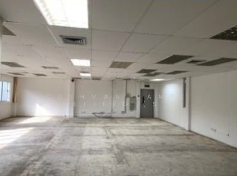25 Loyang Crescent - Single Storey Terrace Factory with High Ceiling, Pasir Ris / Tampines, 10,000 sqft, Factory / Workshop (B2) For Rent, by FELICIA TAN, 500102793 - Interior - CommercialGuru.com.sg