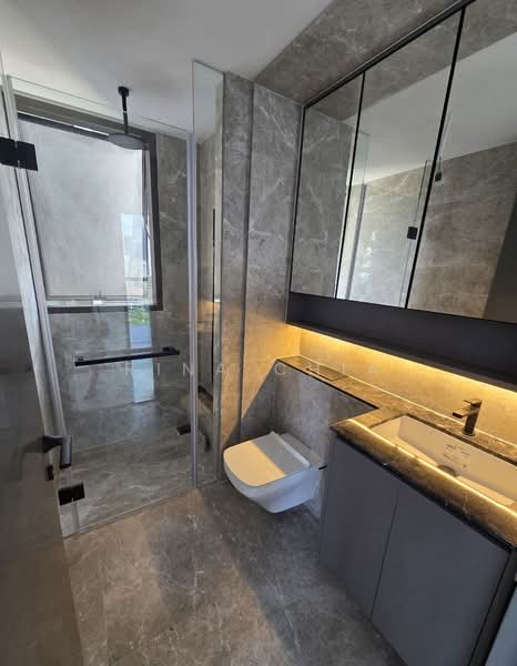 The Landmark, 173 Chin Swee Road, 3 Bedrooms, 1,141 sqft, Condominium For Sale, by Rina Chia, 500102796 - Bathroom - PropertyGuru.com.sg