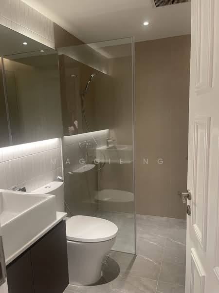 Conservation Shophouse in Chinatown for Rent, , 3 Bedrooms, 1,430 sqft, Shophouse For Rent, by Maggie Ng, 500102809 - Bathroom - PropertyGuru.com.sg