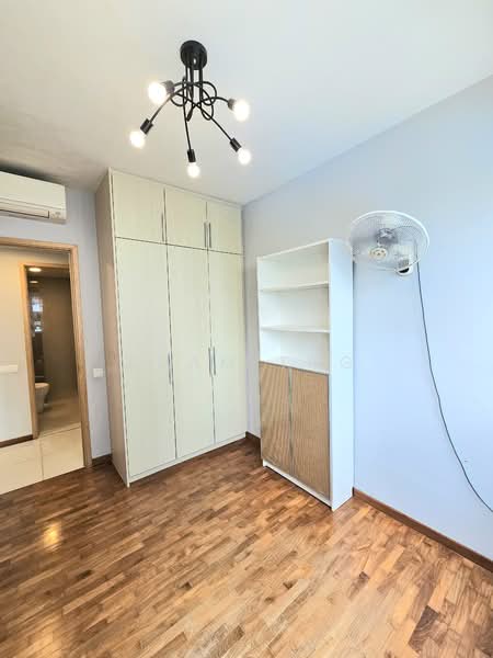 The Tampines Trilliant, 17 Tampines Central 7, 3 Bedrooms, 1,012 sqft, Executive Condominium For Sale, by Adam Tng, 500102820 - Bedroom 1 - PropertyGuru.com.sg