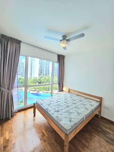 The Tampines Trilliant, 17 Tampines Central 7, 3 Bedrooms, 1,012 sqft, Executive Condominium For Sale, by Adam Tng, 500102820 - Master Bedroom - PropertyGuru.com.sg