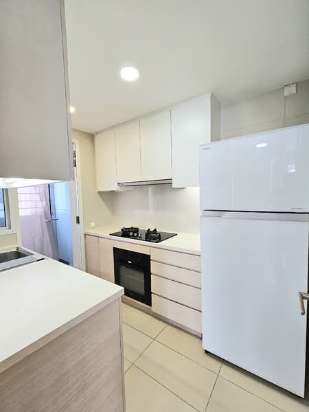 The Tampines Trilliant, 17 Tampines Central 7, 3 Bedrooms, 1,012 sqft, Executive Condominium For Sale, by Adam Tng, 500102820 - Kitchen - PropertyGuru.com.sg