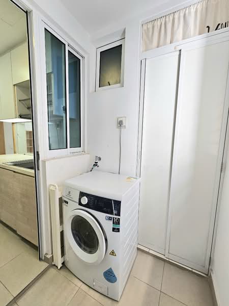 The Tampines Trilliant, 17 Tampines Central 7, 3 Bedrooms, 1,012 sqft, Executive Condominium For Sale, by Adam Tng, 500102820 - Yard - PropertyGuru.com.sg