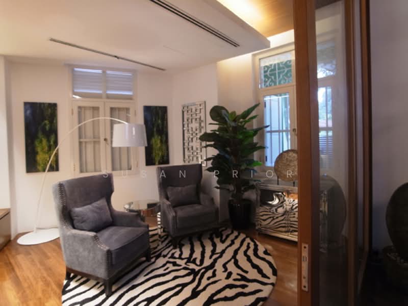 Blair Road 4+2 5000 sf /Lap Pool, Nearby Blair Road, Kampong Bahru Road, 4 Bedrooms, 4,800 sqft, Conservation House For Sale, by Susan Prior, 500102822 - Living Room - PropertyGuru.com.sg