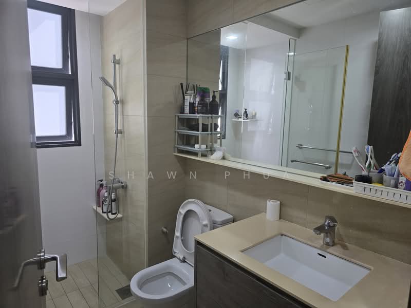 Lush Acres, 7 Fernvale Close, 3 Bedrooms, 1,055 sqft, Executive Condominium For Sale, by Shawn Phua, 500102826 - Bathroom - PropertyGuru.com.sg