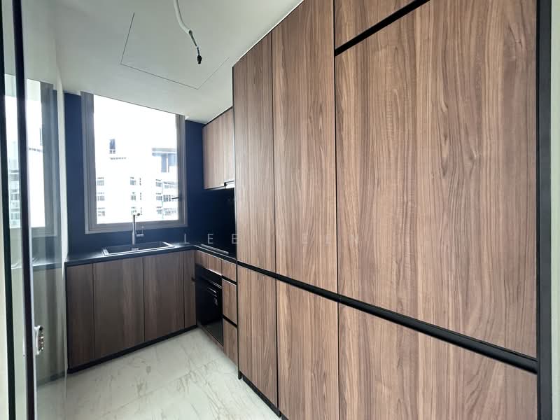 Coastline Residences, 7 Amber Road, 2 Bedrooms, 743 sqft, Condominium For Sale, by Lee Yeen, 500102828 - Kitchen - PropertyGuru.com.sg