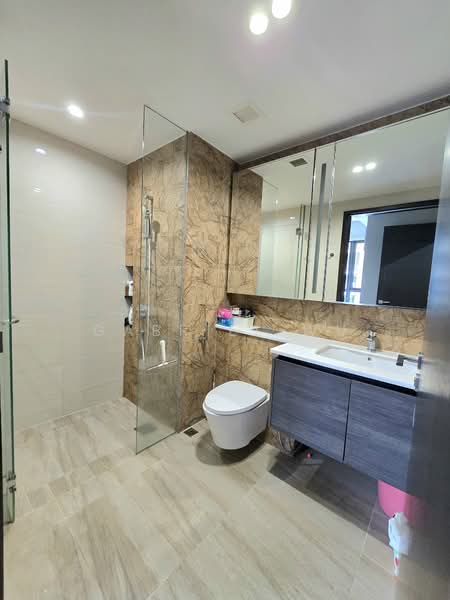 Sims Urban Oasis, 2 Sims Drive, 2 Bedrooms, 667 sqft, Condominium For Sale, by Gabriel Wu, 500102829 - Bathroom - PropertyGuru.com.sg