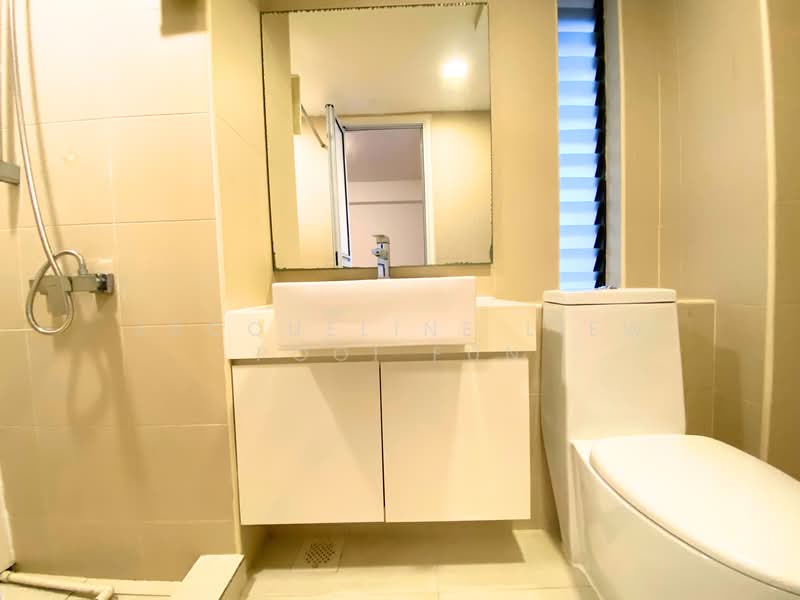 Parkway View, 39 Marine Parade Road, 4 Bedrooms, 3,572 sqft, Condominium For Rent, by Jacqueline Liew Pooi Fun, 500102836 - Bathroom - PropertyGuru.com.sg