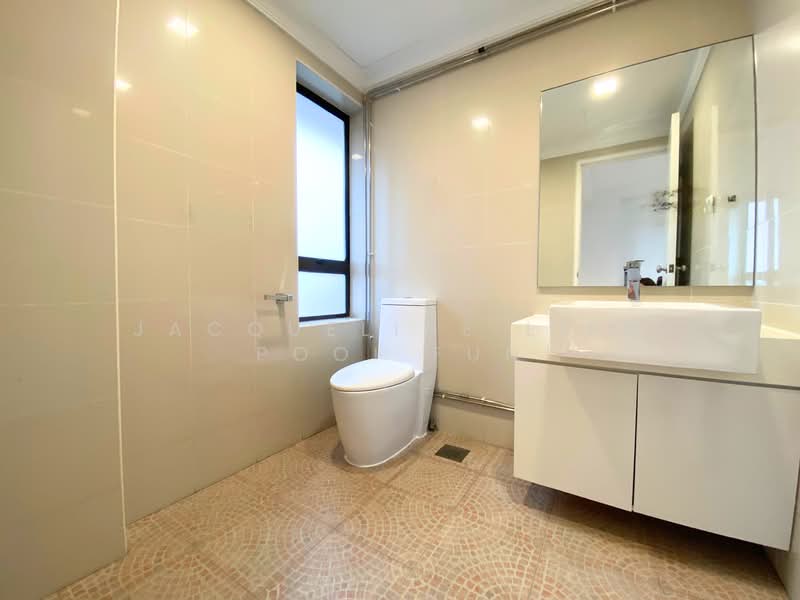 Parkway View, 39 Marine Parade Road, 4 Bedrooms, 3,572 sqft, Condominium For Rent, by Jacqueline Liew Pooi Fun, 500102836 - Bathroom - PropertyGuru.com.sg