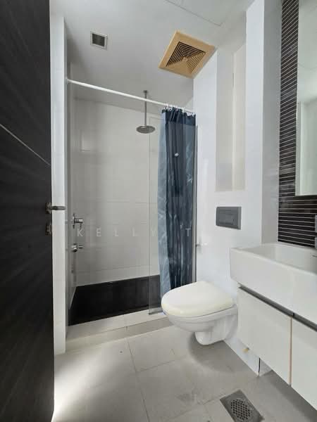 Robertson Edge, 18 Tong Watt Road, 1 Bedroom, 872 sqft, Apartment For Rent, by Kelly Tan, 500102847 - Bathroom - PropertyGuru.com.sg