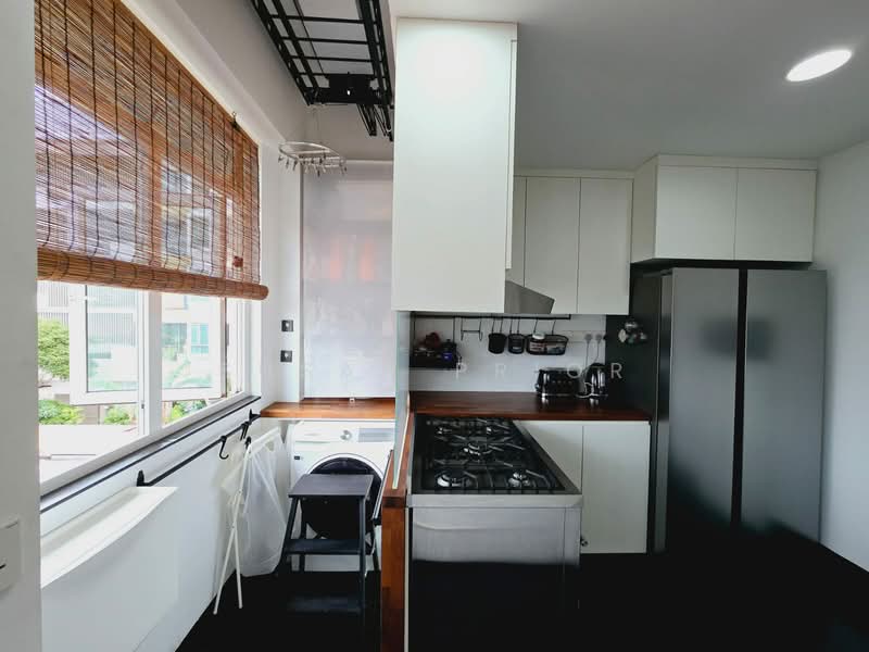 Delicious Still 123, , 3 Bedrooms, 1,190 sqft, Apartment For Sale, by Susan Prior, 500102850 - Kitchen - PropertyGuru.com.sg
