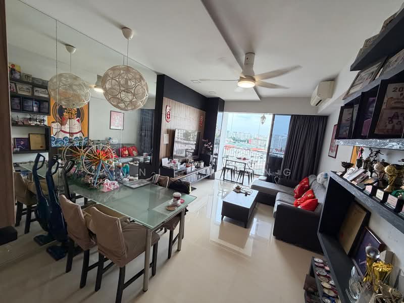 Westwood Residences EC, 180 Westwood Avenue, 3 Bedrooms, 1,034 sqft, Condominium For Sale, by Annie Huang, 500102852 - Living Room - PropertyGuru.com.sg